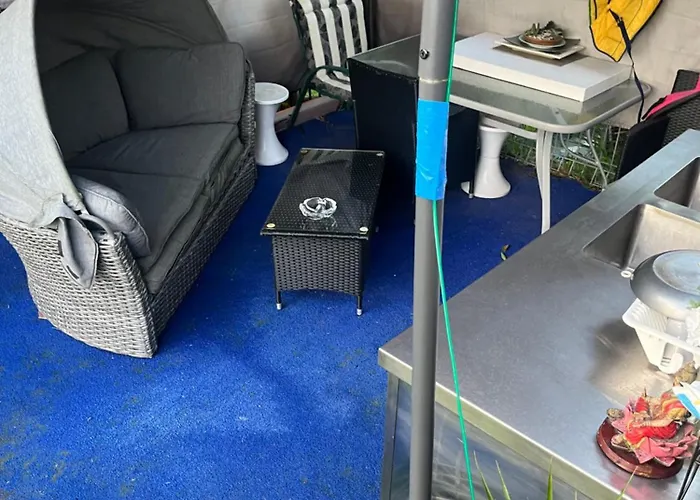 Tiny Home - Benny\'S Bar