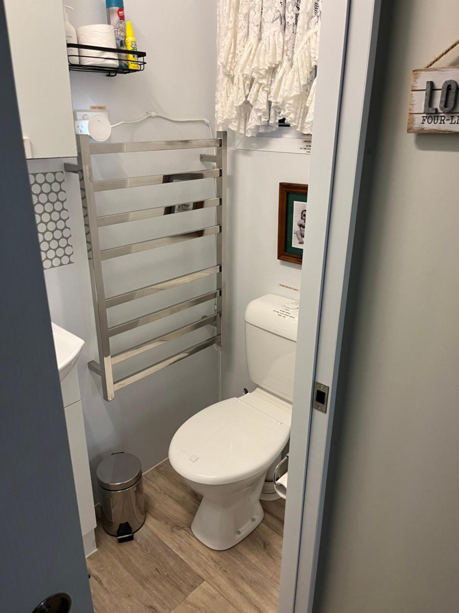 Apartment Tiny - Benny's Bar Lake Munmorah